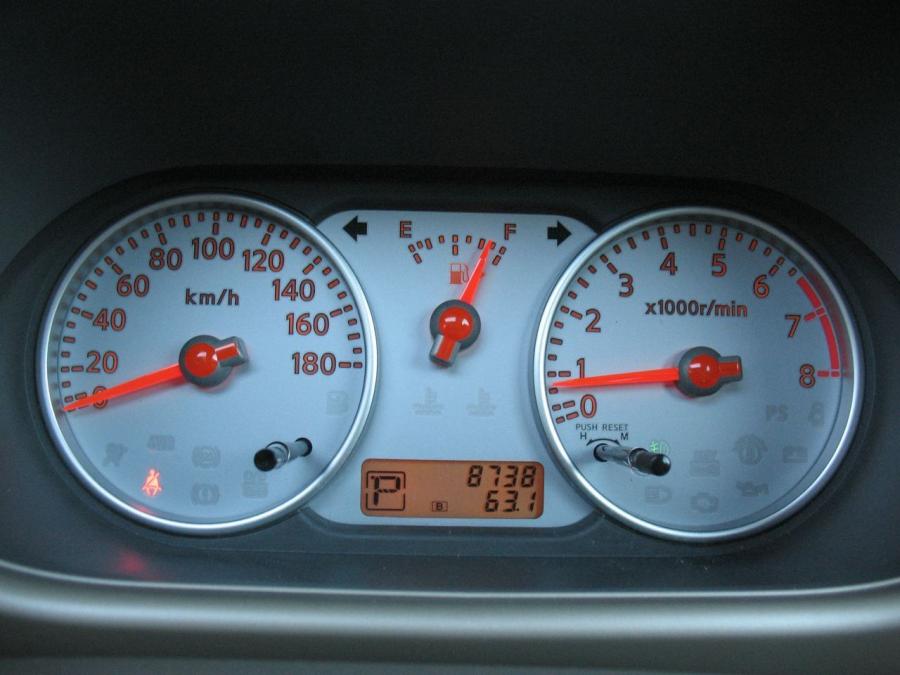  Nissan Cube 2008 года  (фото 43 из 61)